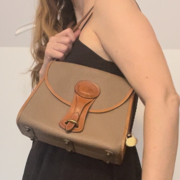 Essex shoulder bag Dooney & Bourke w/short Strap Taupe - Picture 3 of 15